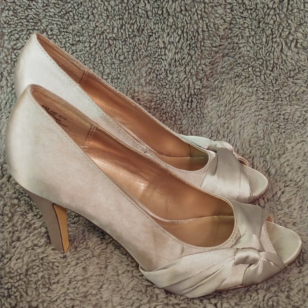 Silk dress shoes